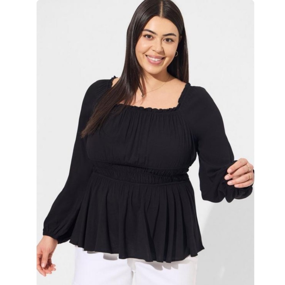 TORRID NWT Rayon Slub Waist Detail Blouson Sleeve Top
